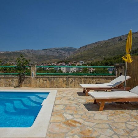 Holiday Home Luka Подстрана Екстер'єр фото